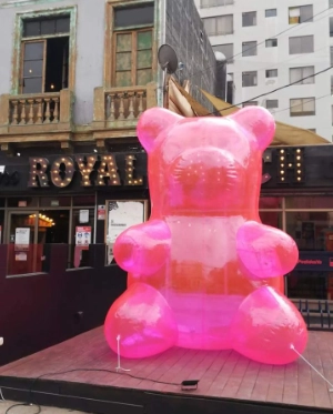 Globus d'ós de color rosa